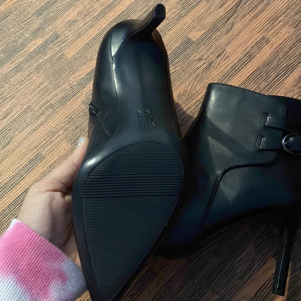 NWT naturalizer booties - Picture 6 of 8